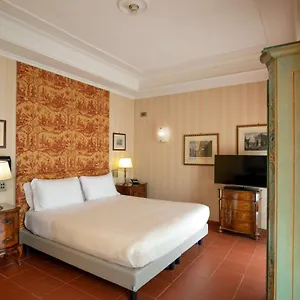 Hotel Canada ***